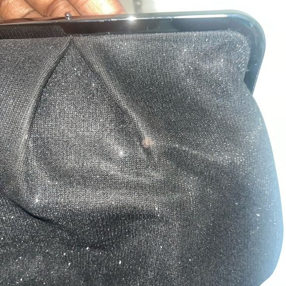Elegant Black Evening Clutch - Picture 4 of 4